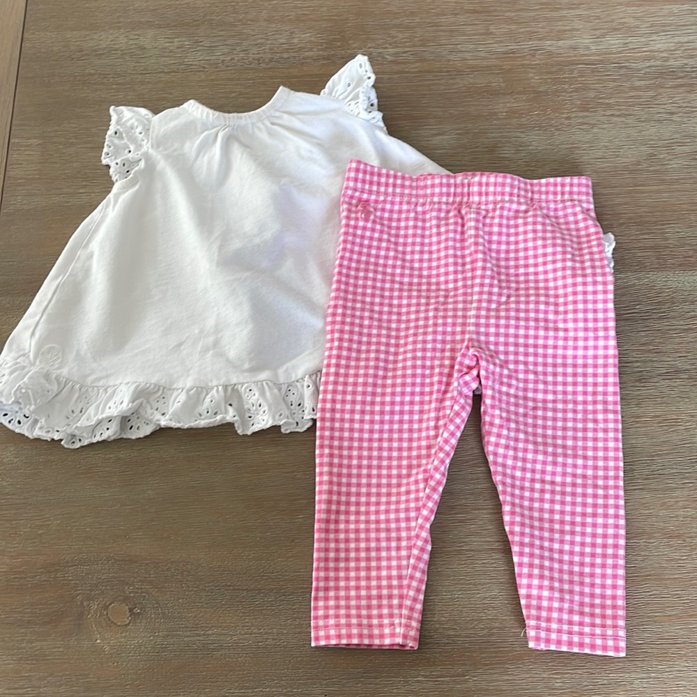 Ralph Lauren set | baby girl 6-9 months | light staining around neck